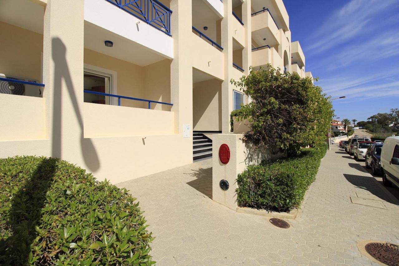 Ferienwohnung Armacao De Pera Brightness With Pool By Homing Exterior foto
