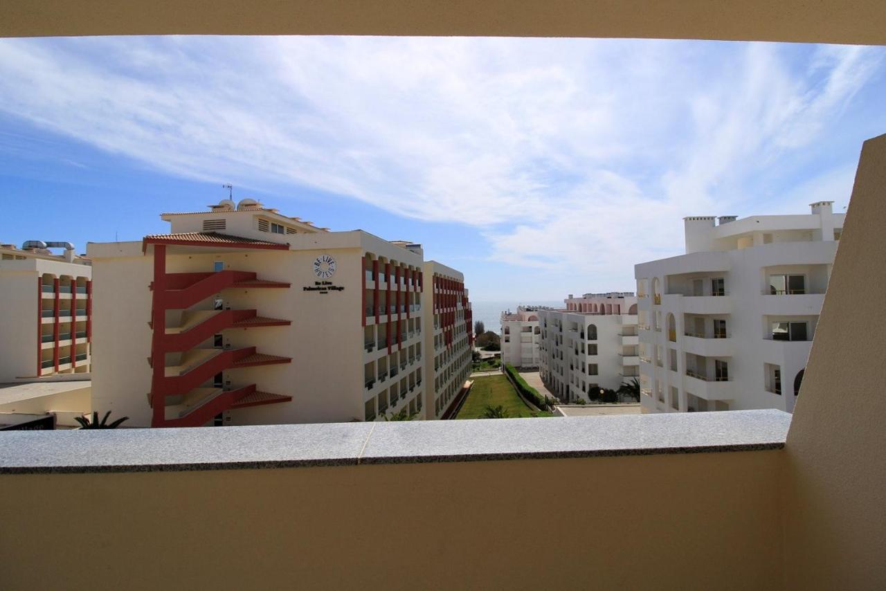 Ferienwohnung Armacao De Pera Brightness With Pool By Homing Exterior foto