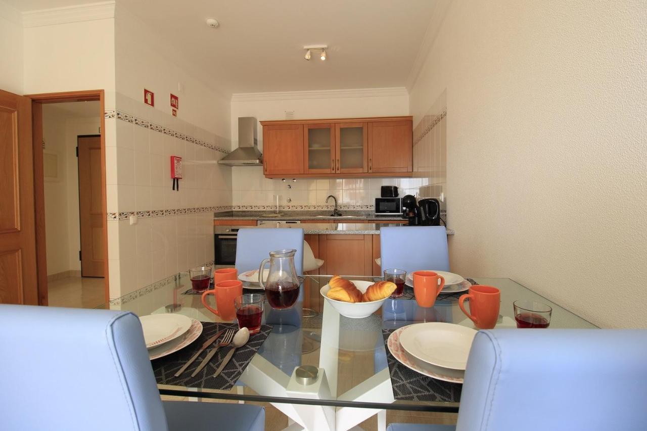 Ferienwohnung Armacao De Pera Brightness With Pool By Homing Exterior foto